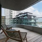 Modern In The Iconic Ensor Tower Apartamento *